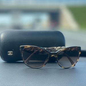 CHANEL CAT EYE SUNGLASSES